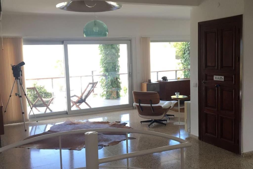 Villa In Albir 拉尔法斯德尔皮 外观 照片